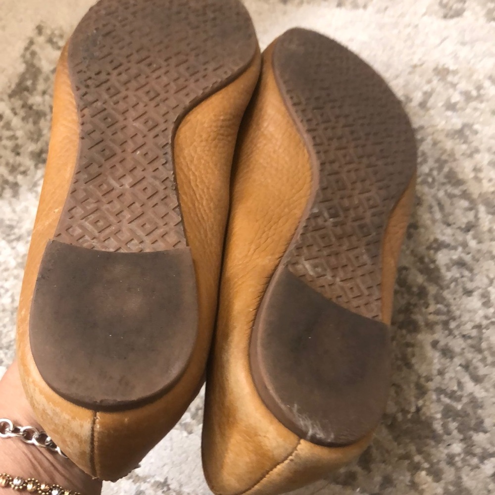 Tory Burch - Picture 3 of 3
